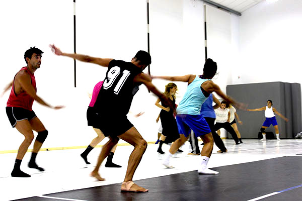 Ensayo de "Juana", de OtraDanza en l´Escortxador. Foto: SONIA MARCO
