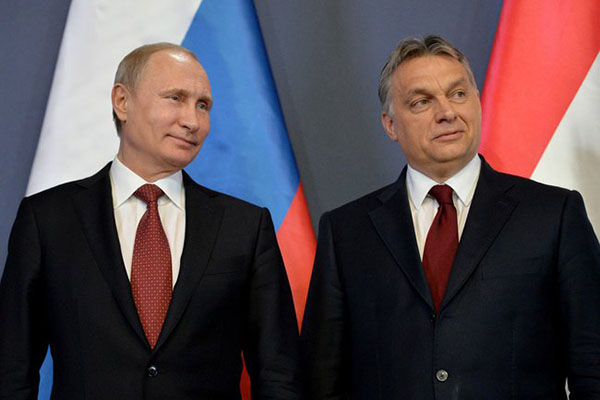 Vladimir Putin y Viktor Orba, primer ministro ruso y húngaro, en una cumbre bilateral. Foto: WIKIMEDIA