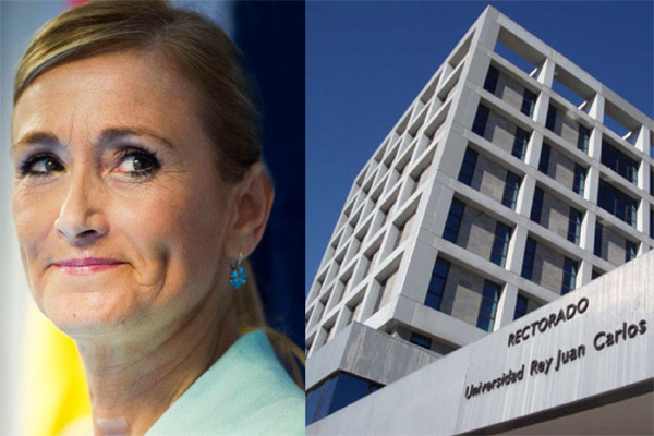Cristina Cifuentes y el edificio del rectorado de la Universidad Rey Juan Carlos I.
