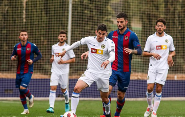 Momento del encuentro entre Hércules CF y el Atco. Levante en el estadio de Bunyol. Foto: Hércules CF