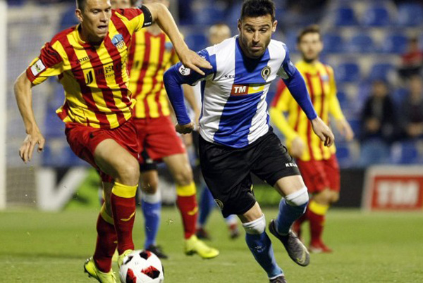 Momento del encuentro entre Hércules CF y el Lleida en el Rico Pérez. Foto: Hércules CF
